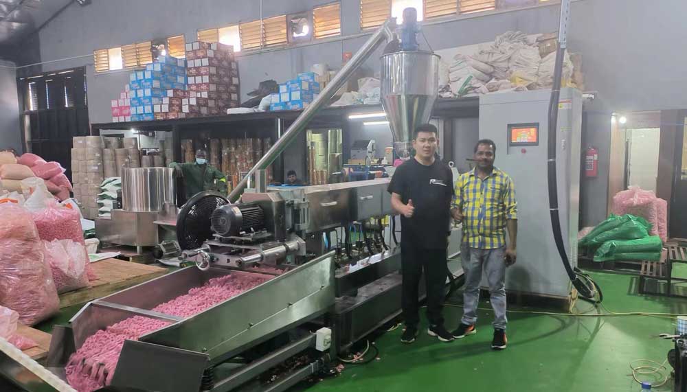 Ботсвана-закусочная машина.jpg